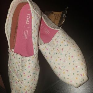Toms